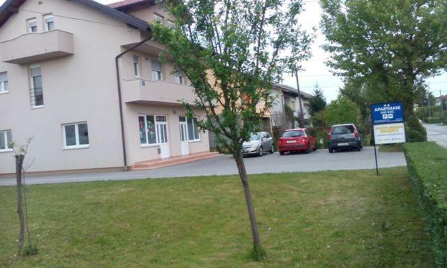 Kuc Kuc Apartmani Karlovac Exterior photo
